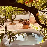 Taverna Paradiso Апартаменты Монтальбано
